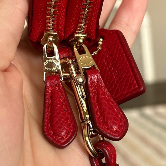 Coach **Small C/O Double Zipper Signature Red Pebbled Leather Wallet/Wristlet! - Picture 5 of 6